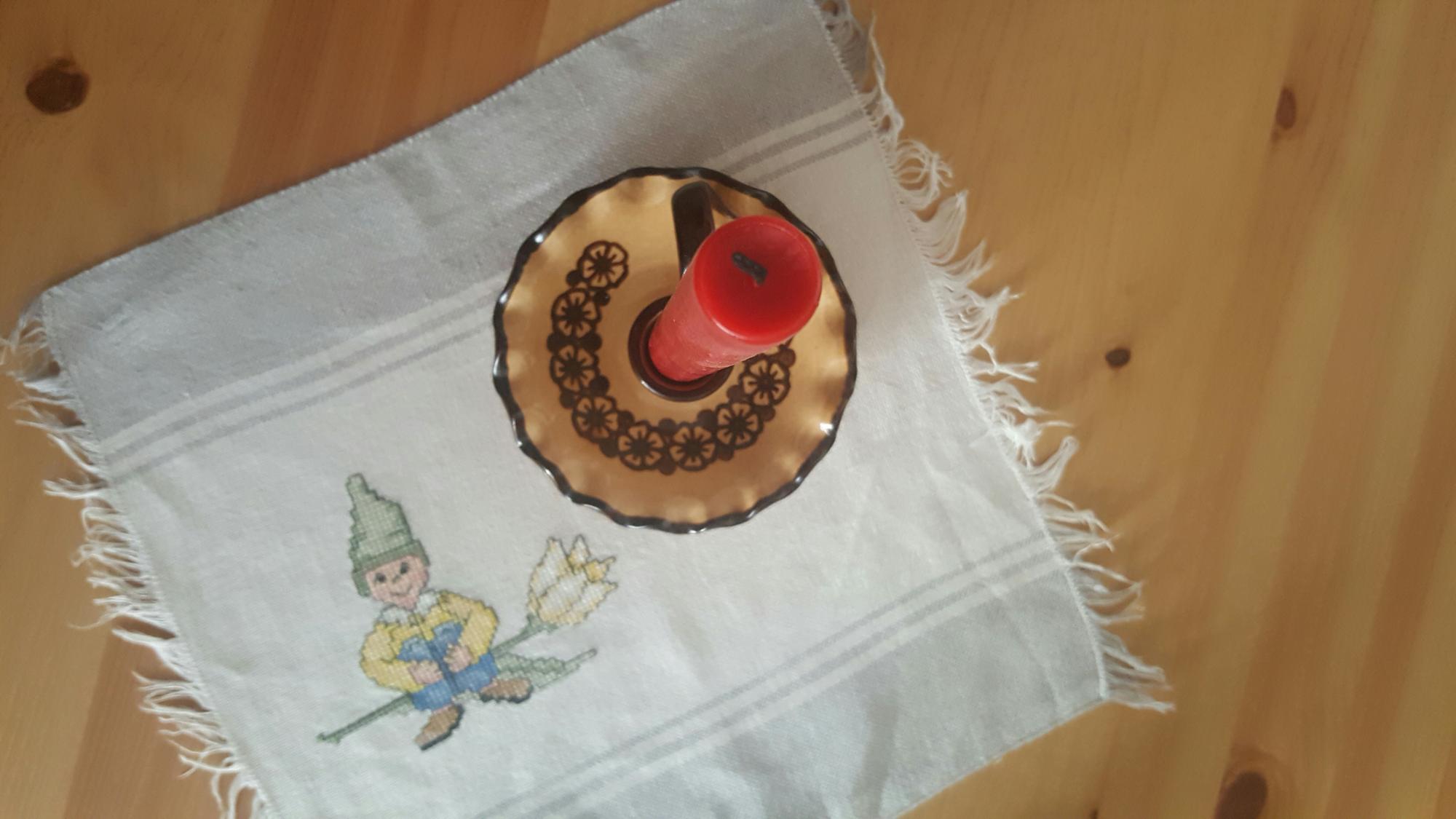 Pătură brodată cu emblemă personalizată